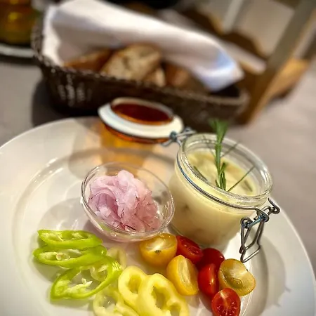 Gesztenyes B&B 잘라카로쉬